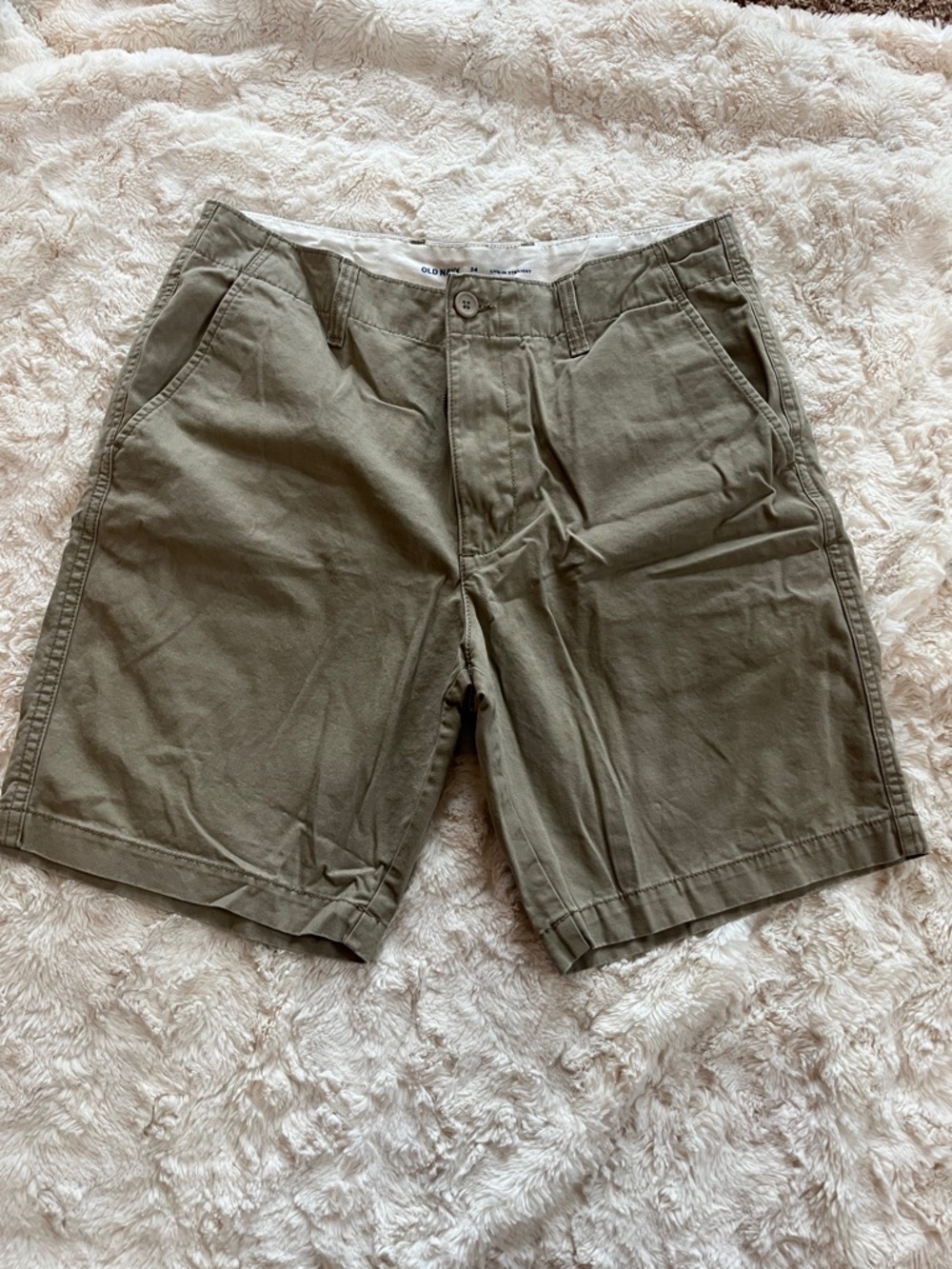 Old Navy Men's Khaki Flat-Front Chino Shorts